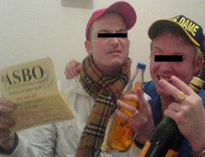 Kas slypi po sutrumpinimu „ASBO”?