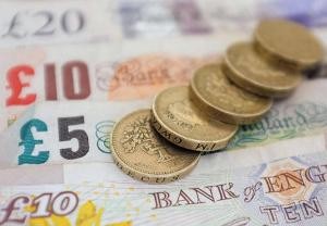 Britų labdara Lietuvoje gyvenančioms šeimoms – nauja afera?