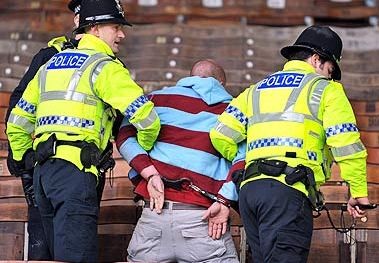 Dėl ko Londono lietuviai dažniausiai turi problemų su policija?