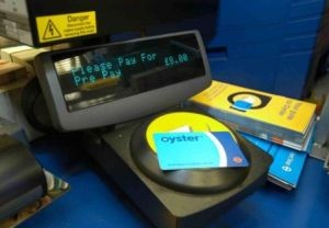 Transporto kainos Anglijoje vėl kyla – kaip sutaupyti?