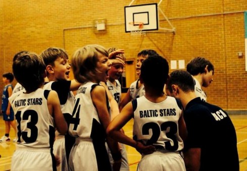 Londone veikianti vaikų krepšinio mokykla "Baltic Stars" kviečia treniruotis!