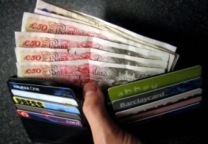 Ar papildys Anglijos lietuvių kišenes naujas JK biudžetas?