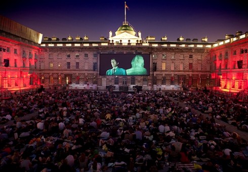 Londonas kviečia vasarą pasinerti į kino pasaulį