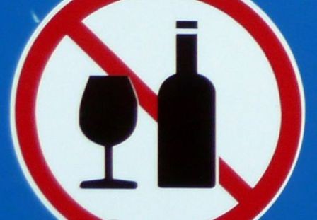 Atimkim pašalpas iš alkoholikų ir chuliganų! [skaitytojo peticija]