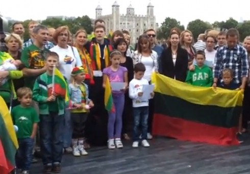 Lietuvos himnas - Londono centre [video]
