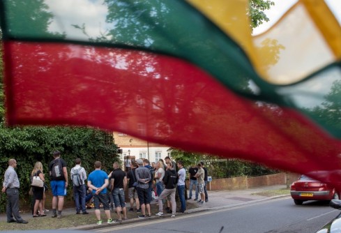 Nužudytam tautiečiui pagerbti – Londono lietuvių susirinkimas [foto]