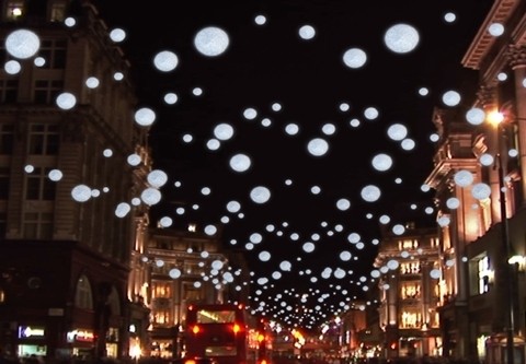 Londono „Oxford Street“ kviečia į kalėdinių šviesų uždegimo šventę