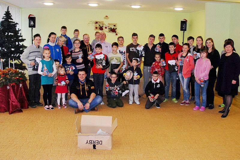 Anglijos lietuvių parama nudžiugino Vilniaus globos namų ir Regbio akademijos auklėtinius