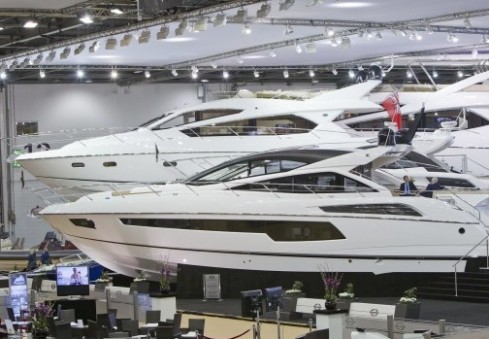 Londono „ExCeL“ ekspozicijų centre – įspūdinga laivų paroda