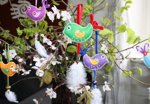 Londono lietuvė kviečia į velykinių dekoracijų siuvimo dirbtuves