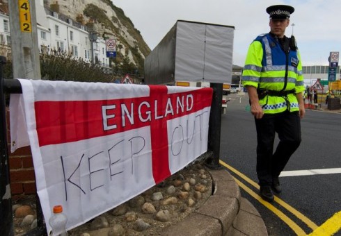 Deportuojami Anglijos lietuviai: už ką?