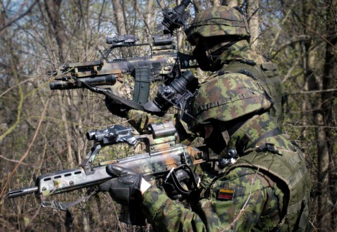 Gyveni Anglijoje ir patekai į šauktinių sąrašą? Sužinok, kaip elgtis toliau!