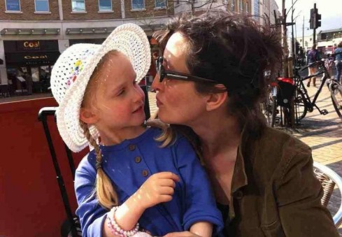 Anglijoje atėmė vaiką – mama kovos iki galo