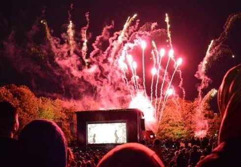 Londoną drebins didžiausias pietų Azijos festivalis