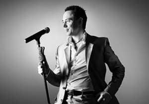 Mino kviečia tautiečius į savo koncertą Londone