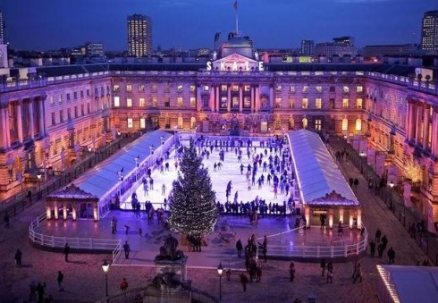 Pajuskite žiemą Londone ant liepsnojančio ledo!
