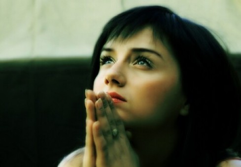 Londone – Maldos pusryčiai Krizinio nėštumo centrui paremti