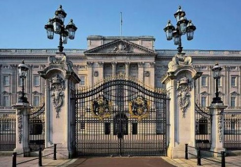 Apsilankymai karalienės rūmuose – jau netrukus