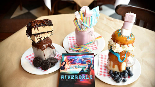 Covent Garden nemokami freakshake'ai 