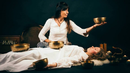 Garso terapijos seminaras - dirbtuvės "Masažas su dainuojančiais Tibeto dubenimis"