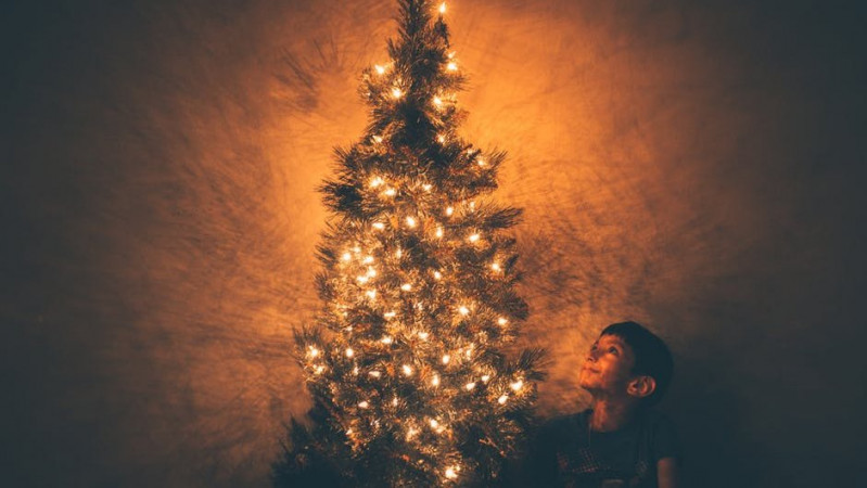 Paskubėk balsuoti už gražiausią JK lietuvių eglutę