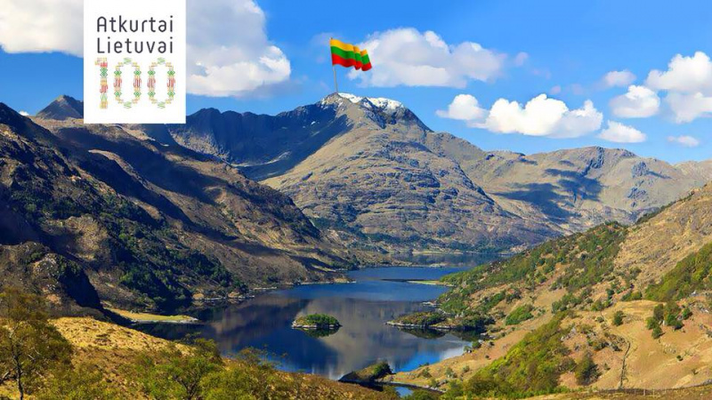 Kaip 100 vyrų Škotijos kalnuose Lietuvos trispalvę kėlė