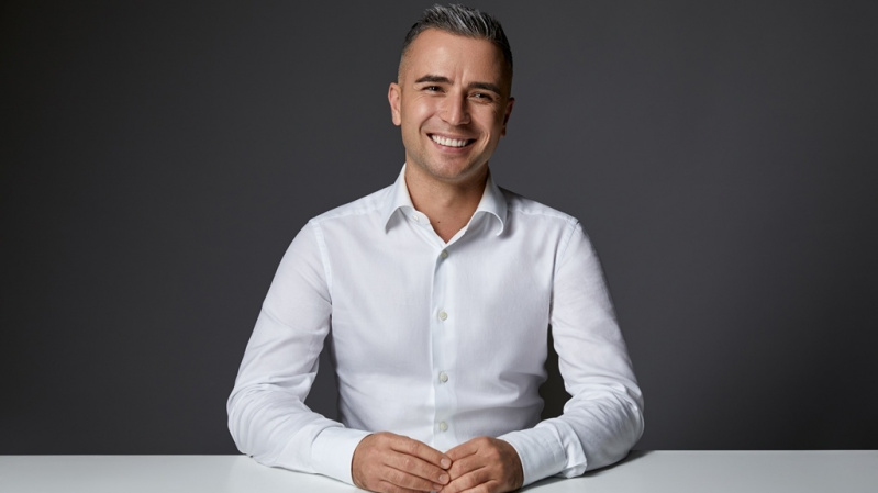 Galimybė savo šypsenos besigėdijantiems Londono lietuviams – gražūs dantys vos per dieną 