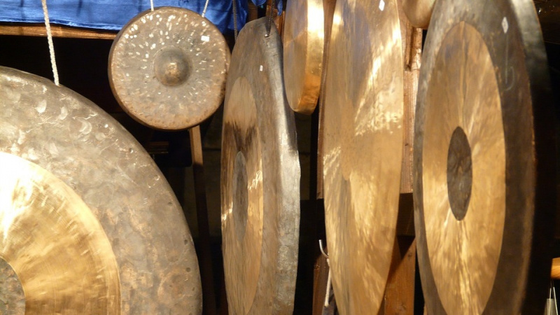 Šviesos Gongų maudynės su Birute Jakučionyte Sussex