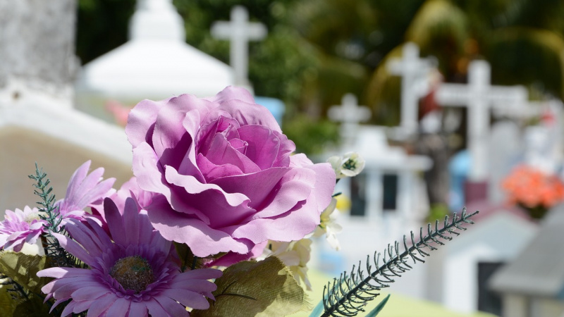 Grįžusių emigrantų laidotuvių mados – keistos ir neįprastos