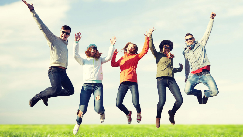 Laimingiausiais JK gyventojai jaučiasi būdami 16 ir ... 70