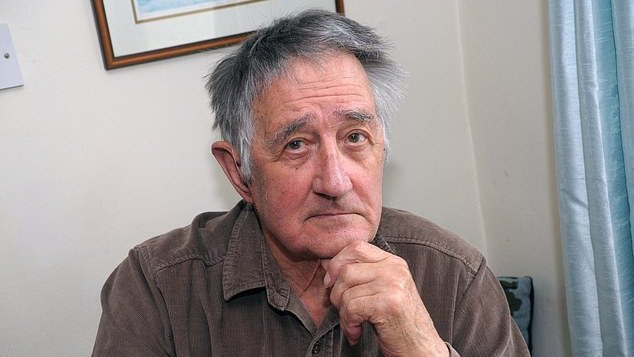 NHS klubo operacijos JK bijojęs nesulaukti britas ją pasidarė ... Lietuvoje