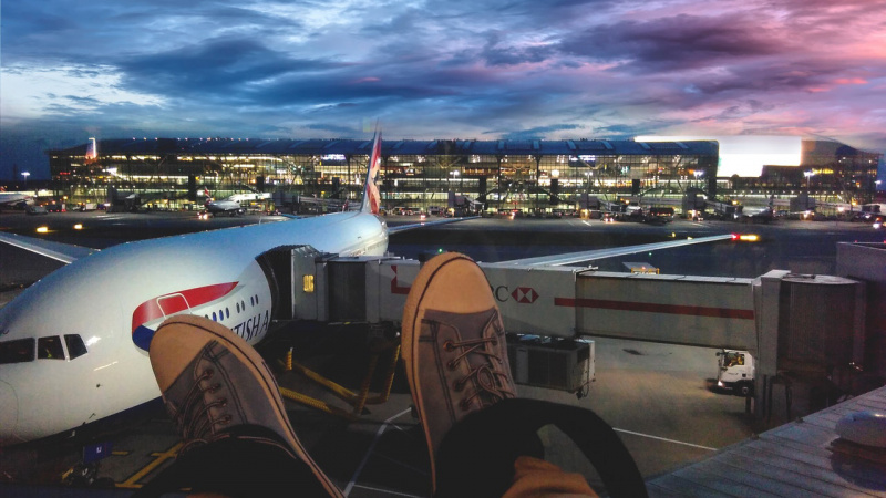 Heathrow oro uosto plėtrą mėgins stabdyti teisme 