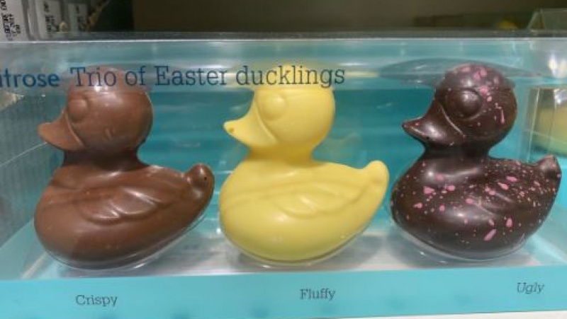 Šokoladiniai ančiukai JK sukėlė rasistinį skandalą, „Waitrose“ teko atsiprašinėti