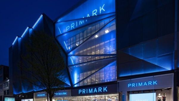 Birmingeme atidaroma didžiausia pasaulyje „Primark“ parduotuvė