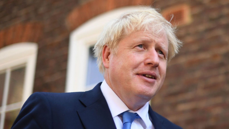 B. Johnsonas žada įtvirtinti ES piliečių teises ruošiantis „Brexit“ be susitarimo