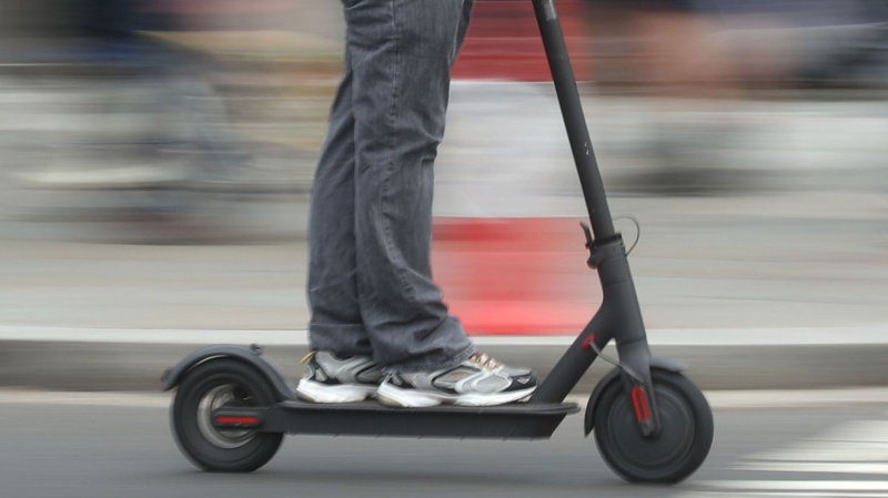 JK policija sulaukia vis daugiau pranešimų, susijusių su elektriniais paspirtukais