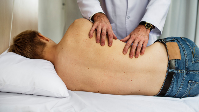 Ar užsienio lietuviai išnaudoja Lietuvos sveikatos draudimą? Užsiregistruoja bedarbiu, pasigydo ir dingsta