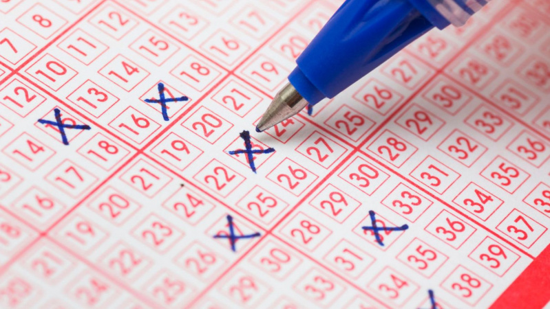 £1 mln. laimėtojui JK liko tik vieną dieną atsiliepti