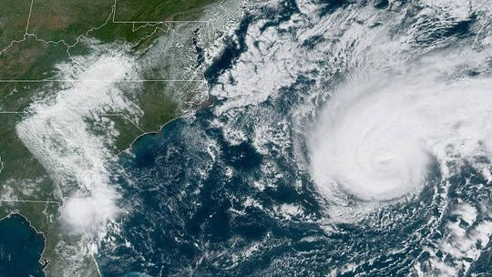 Orų pasiutpolkė JK: po šilto savaitgalio – lietus ir štorminis vėjas