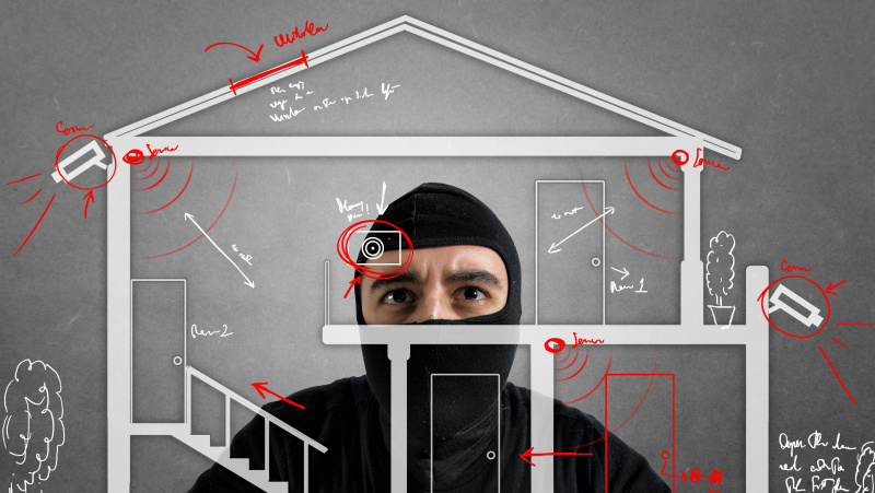 Buvę įsilaužėliai patarė, kaip apsaugoti namus nuo vagių ir kur tikrai neslėpti vertingų daiktų