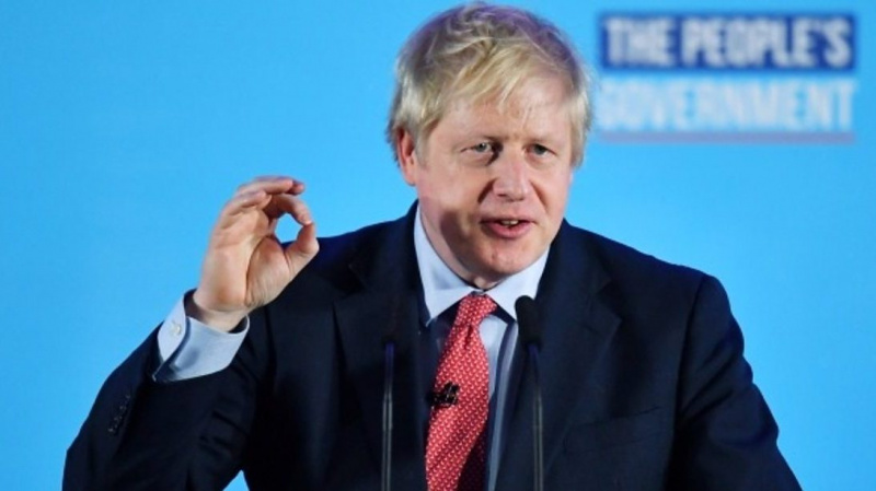 Rinkimus laimėjęs B. Johnsonas kalba apie „naują aušrą“ ir žada dirbti „dieną ir naktį“