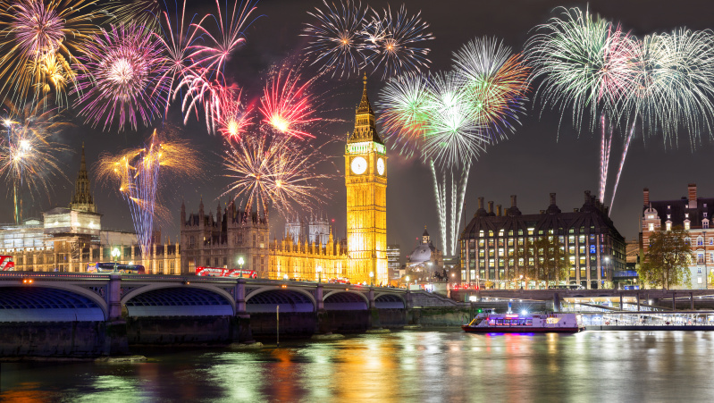 Naujametiniai fejerverkai Londone: geriausios vietos juos stebėti NEMOKAMAI