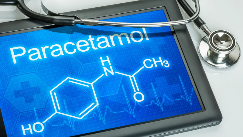 Dėl plintančio koronaviruso JK gali pritrukti ... paracetamolio