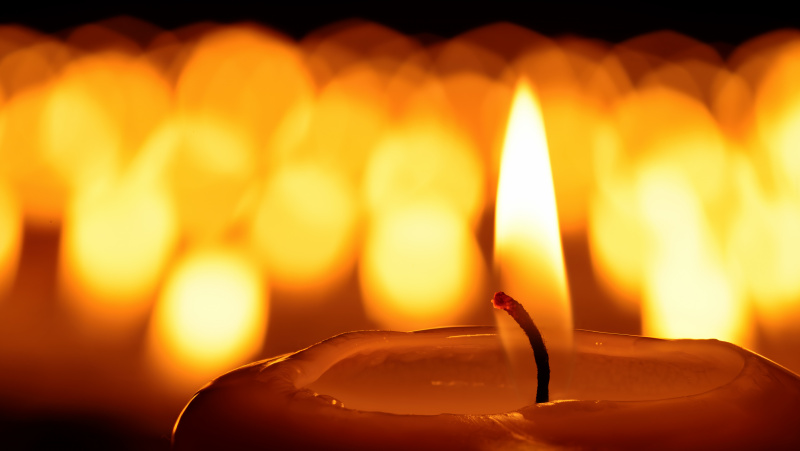 JK užfiksuotas didžiausias iki šiol mirčių nuo koronaviruso skaičius per dieną