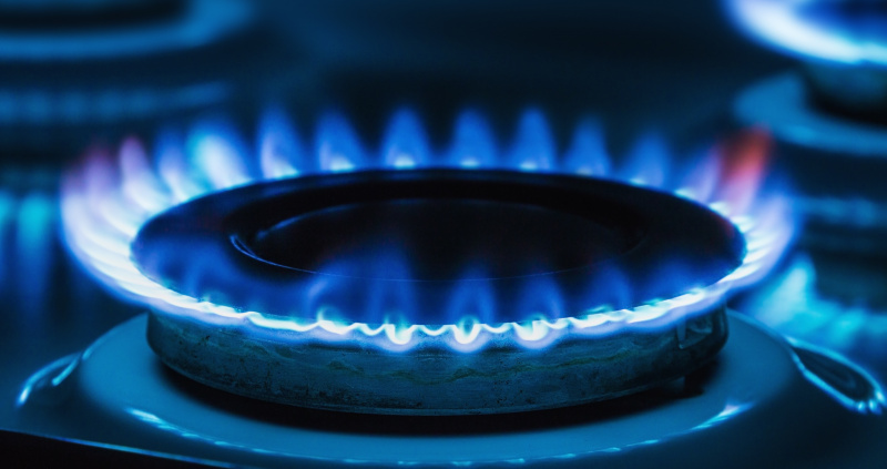 Milijonai JK gyventojų energijos tiekėjams yra permokėję net £1,7 mlrd.