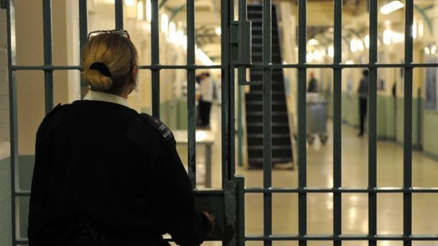 PHE: JK kalėjimuose gali būti per 2000 užsikrėtusiųjų koronavirusu