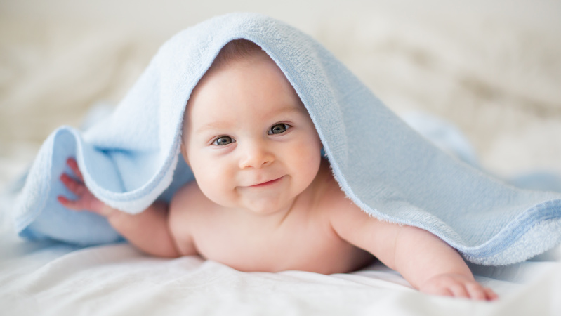 Visa šalis jau spėlioja, kaip JK premjeras pavadins naujagimį sūnų