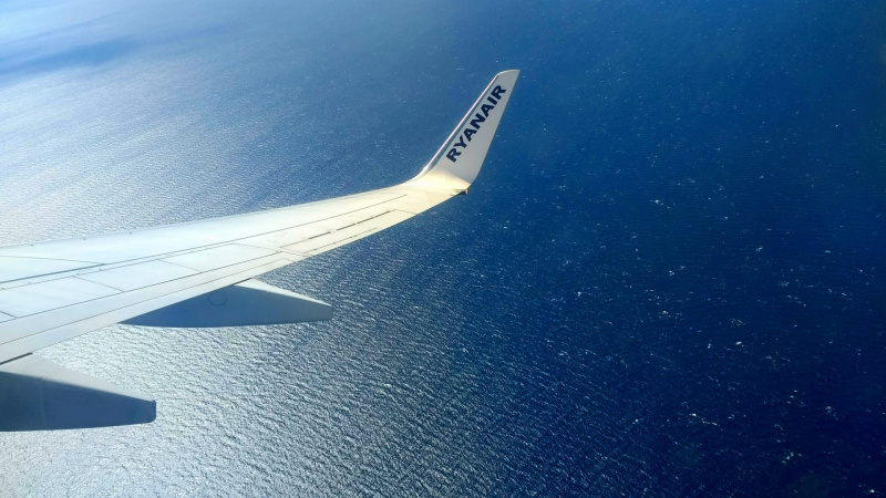 „Ryanair“ nuo liepos atnaujina nemažą dalį skrydžių