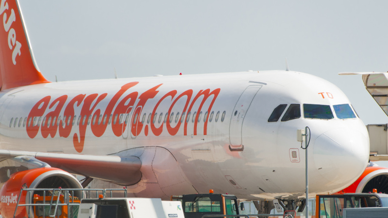 „easyjet“ rugpjūtį žada jau 75 proc. savo skrydžių