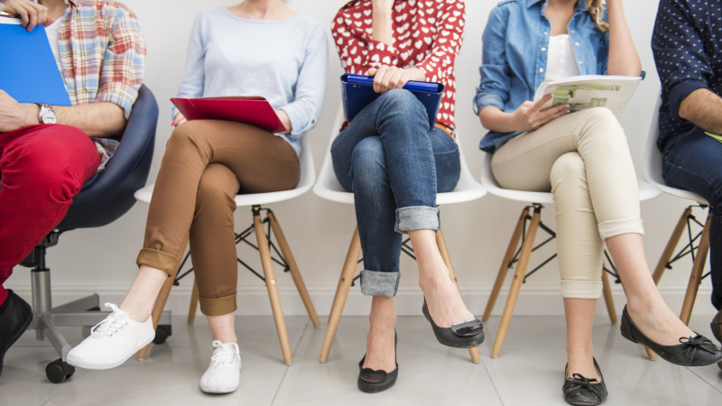 Dėl karantino JK darbo neteko daugiau nei 600 tūkst. žmonių